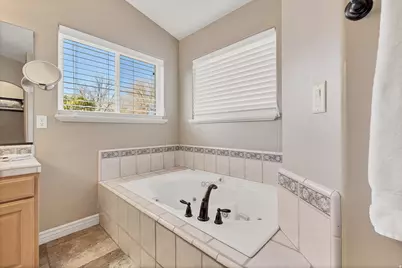 2497 River Cir, Santa Clara, UT 84765 - Photo 39