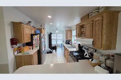 11243 S Hidden View Dr E #122, Sandy, UT 84070 - Photo 33