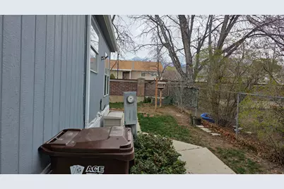 11243 S Hidden View Dr E #122, Sandy, UT 84070 - Photo 5