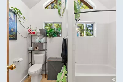 2818 S Adams St, South Salt Lake, UT 84115 - Photo 17