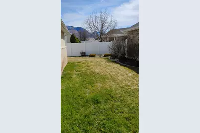 2448 N Williamsburg Ave N, Harrisville, UT 84414 - Photo 25