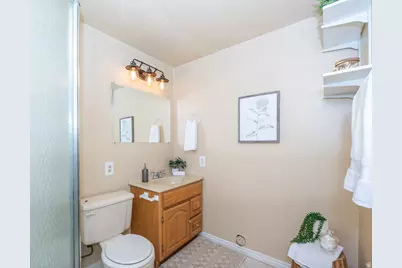 1785 E 2825 N, Layton, UT 84040 - Photo 27