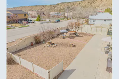 564 S 300 W, Helper, UT 84526 - Photo 11
