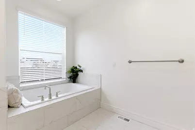 1251 N 2525 W, Clinton, UT 84015 - Photo 19