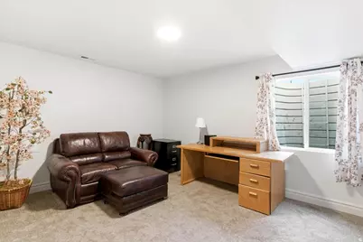 1251 N 2525 W, Clinton, UT 84015 - Photo 37