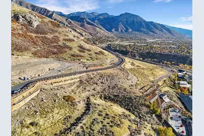 2438 S Cannon Point Dr #9, Salt Lake City, UT 84109 - Photo 1