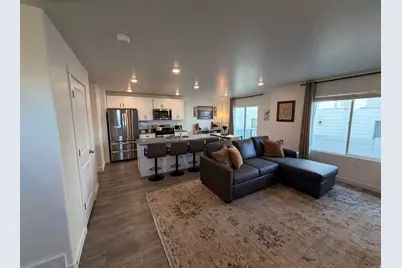 1210 S Catail Dr, Santaquin, UT 84655 - Photo 7