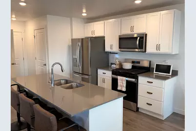 1210 S Catail Dr, Santaquin, UT 84655 - Photo 9