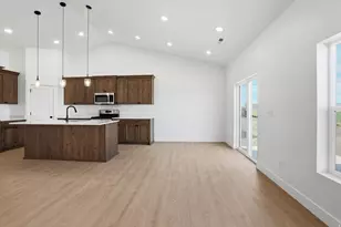 10295 N Vis Ln, Elwood, UT 84337 - Photo 9