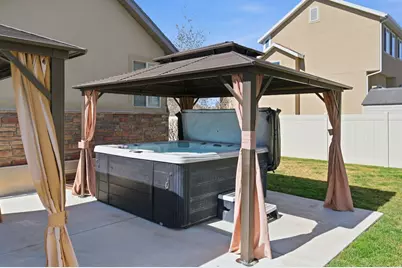 1079 S 1875 W, Syracuse, UT 84075 - Photo 39