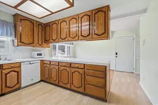 151 E 100 N, Millville, UT 84326 - Photo 7