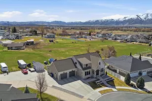258 W 575 S, Providence, UT 84332 - Photo 5