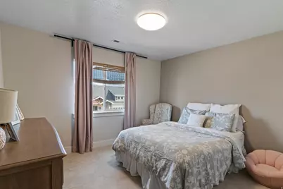 316 Bella Vida Dr, North Salt Lake, UT 84054 - Photo 15