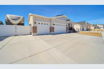 5647 Kestrel Ln, Stansbury Park, UT 84074 - Photo 3