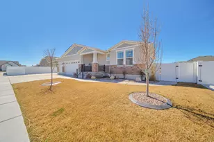 5647 kestrel Ln, Stansbury Park, UT 84074 - Photo 1