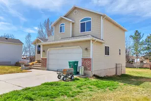 5789 S 3500 W, Roy, UT 84067 - Photo 23