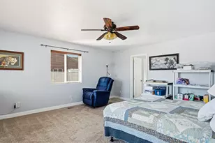 5222 N Tomahawk Dr, Enoch, UT 84721 - Photo 17