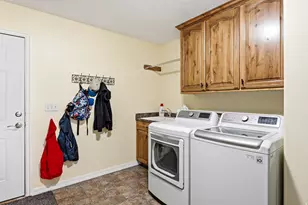 5222 N Tomahawk Dr, Enoch, UT 84721 - Photo 31