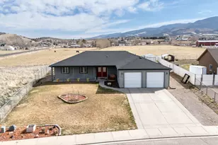 5222 N Tomahawk Dr, Enoch, UT 84721 - Photo 3