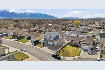 2293 W August Farms Cir, West Valley, UT 84119 - Photo 31