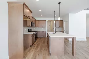 2944 N Purpletop Ln, Saratoga Springs, UT 84045 - Photo 7