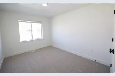 271 W 690 N, Smithfield, UT 84335 - Photo 17