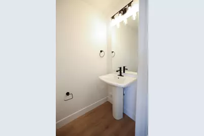271 W 690 N, Smithfield, UT 84335 - Photo 9