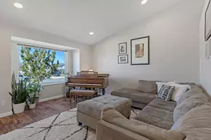 2386 N 800 W, Layton, UT 84041 - Photo 5