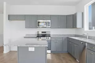 7622 S Iron Canyon Ln W, West Jordan, UT 84081 - Photo 11