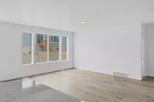 7622 S Iron Canyon Ln W, West Jordan, UT 84081 - Photo 17