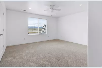 572 S Silvermoon Ln, Saratoga Springs, UT 84045 - Photo 15