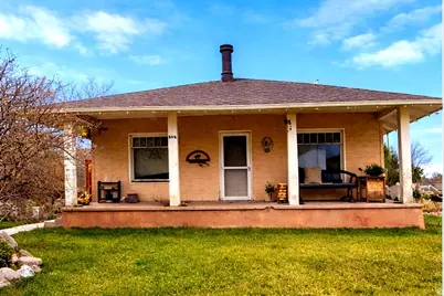 393 W Center St, Springville, UT 84663 - Photo 17