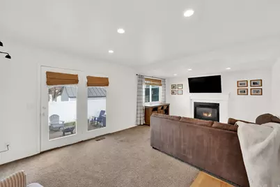 290 W 1350 N, Centerville, UT 84014 - Photo 19