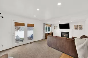 290 W 1350 N, Centerville, UT 84014 - Photo 19