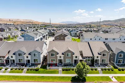 1034 W Narrows Ln, Bluffdale, UT 84065 - Photo 5