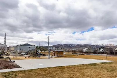 1034 W Narrows Ln, Bluffdale, UT 84065 - Photo 37