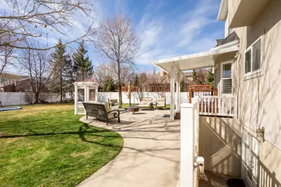 5843 W Avonmore Cir, Highland, UT 84003 - Photo 31