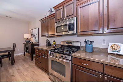 936 W Spring Creek Ln, Farmington, UT 84025 - Photo 7