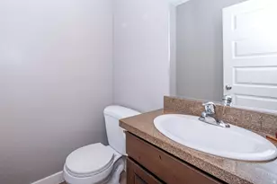 936 W Spring Creek Ln, Farmington, UT 84025 - Photo 13