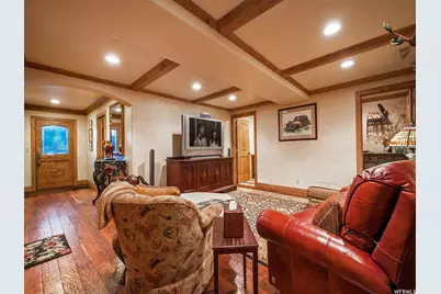 2015 E Dimple Dell Rd, Sandy, UT 84092 - Photo 3