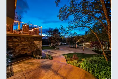 2015 E Dimple Dell Rd, Sandy, UT 84092 - Photo 45