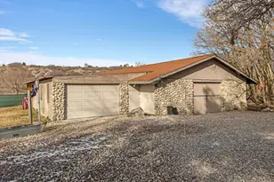 2015 E Dimple Dell Rd, Sandy, UT 84092 - Photo 41