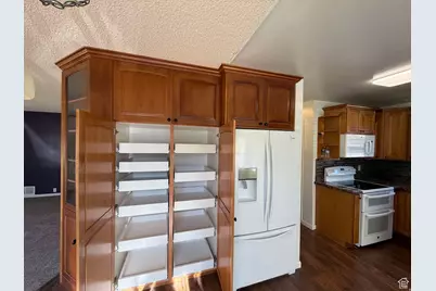 73 Garden St, Helper, UT 84526 - Photo 15