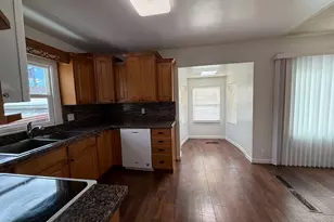 73 Garden St, Helper, UT 84526 - Photo 9