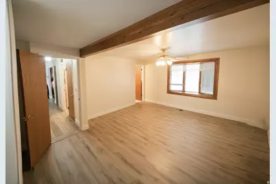 1242 E Earl Way S, Sandy, UT 84094 - Photo 9