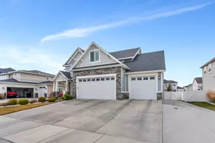 198 E Zinfandel Ln, Vineyard, UT 84059 - Photo 3