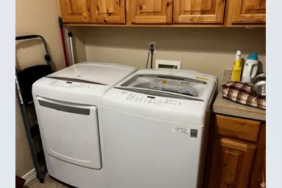 1542 W Myrtlewood Ln S, South Jordan, UT 84095 - Photo 41