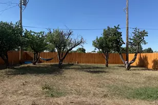 280 W Uranium Dr, Monticello, UT 84535 - Photo 13