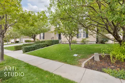 3052 W Matterhorn Dr, Taylorsville, UT 84129 - Photo 3