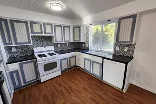 6223 S Clara Dr, Taylorsville, UT 84129 - Photo 7